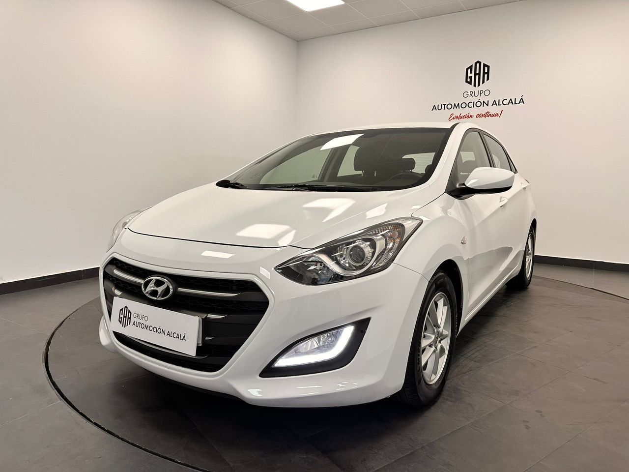 Hyundai i30 1.6 CRDi 110cv BlueDrive Cruise   - Foto 1