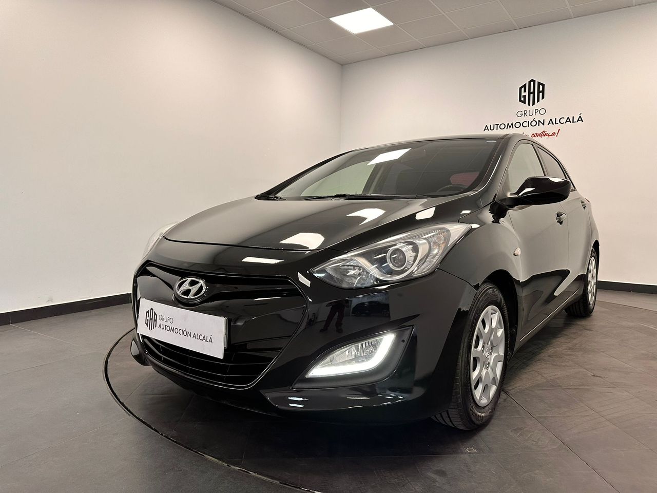 Hyundai i30 1.4 Base   - Foto 1