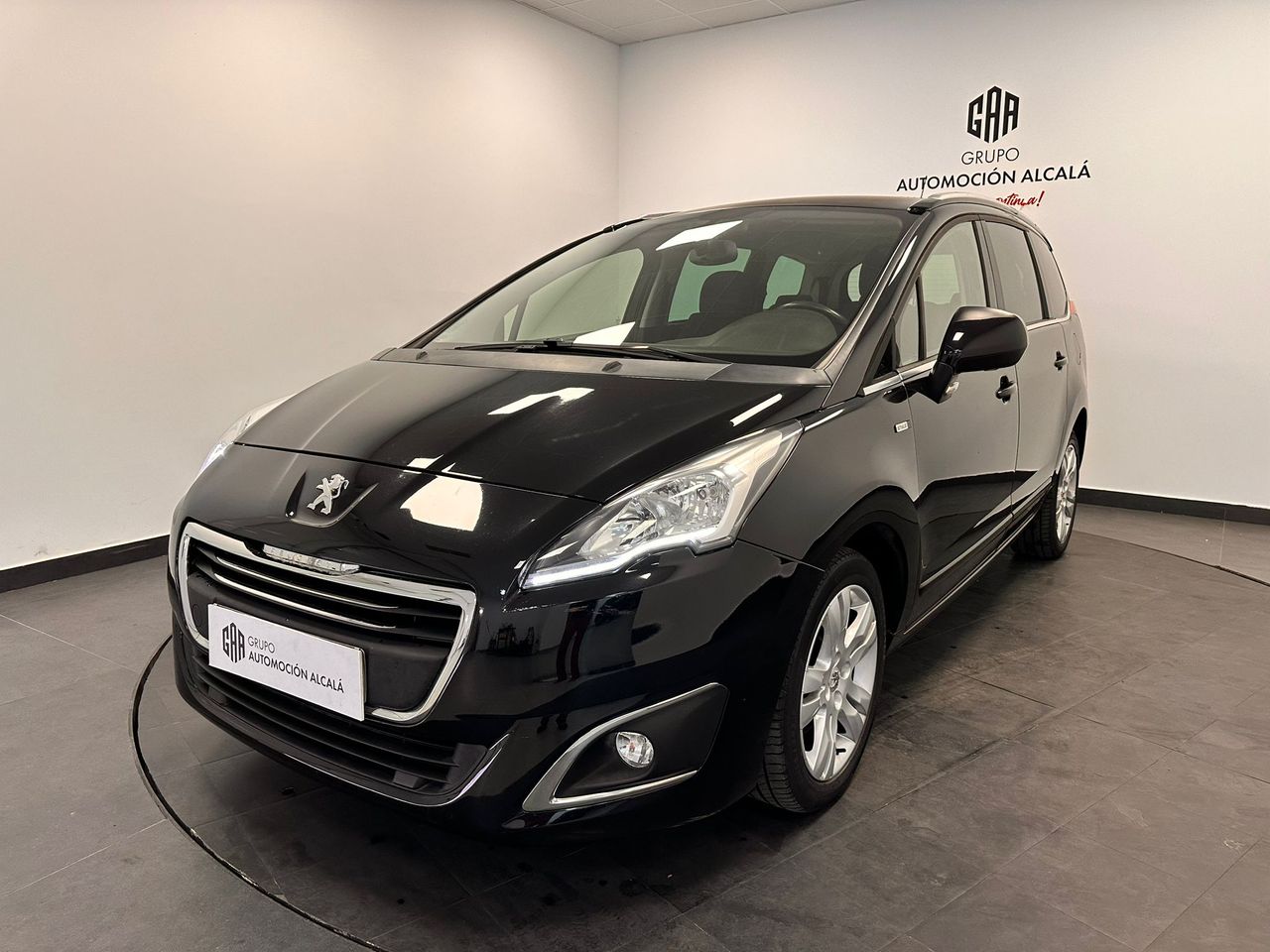 Peugeot 5008 Style 1.6 BlueHDi 120 FAP   - Foto 1