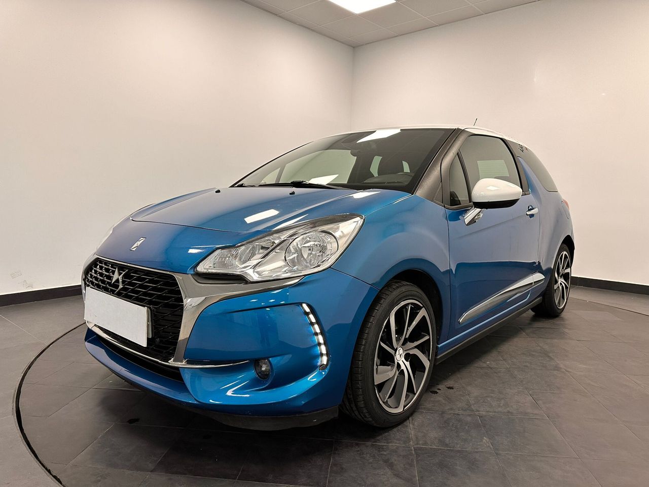 DS Automobiles DS 3 BlueHDi 100cv Style   - Foto 1