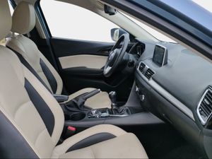 Mazda 3 2.2 DE 150 MT Luxury Safety+Premium B.  - Foto 17
