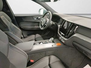 Volvo XC60 B4 Bright Plus (D) Auto   - Foto 9