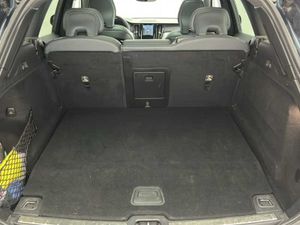 Volvo XC60 RECHARGE T6 EAWD R-DESIGN Auto   - Foto 12