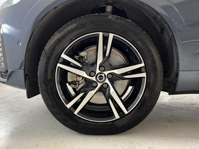 Volvo XC60 RECHARGE T6 EAWD R-DESIGN Auto   - Foto 16