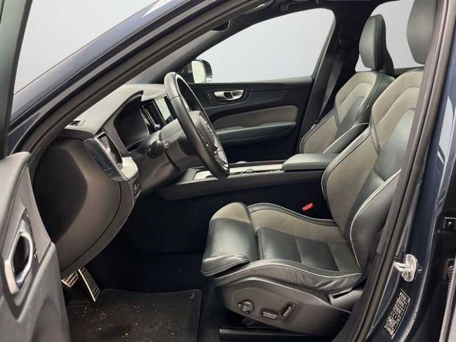 Volvo XC60 RECHARGE T6 EAWD R-DESIGN Auto   - Foto 10