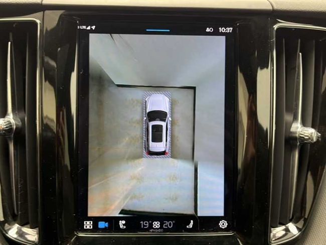 Volvo XC60 RECHARGE T6 EAWD R-DESIGN Auto   - Foto 15