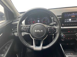 Kia Stonic 1.2 DPI Drive (MY22) 84 CV   - Foto 17