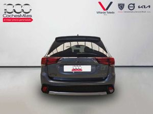 Mitsubishi Outlander MITSUBISHI  200 MPI Motion 2WD 5pl. CVT   - Foto 3