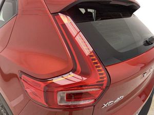 Volvo XC40 B3 (G) Plus Dark Auto   - Foto 20