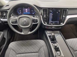 Volvo V60 Cross Country Core B4 (D) AWD Auto   - Foto 13