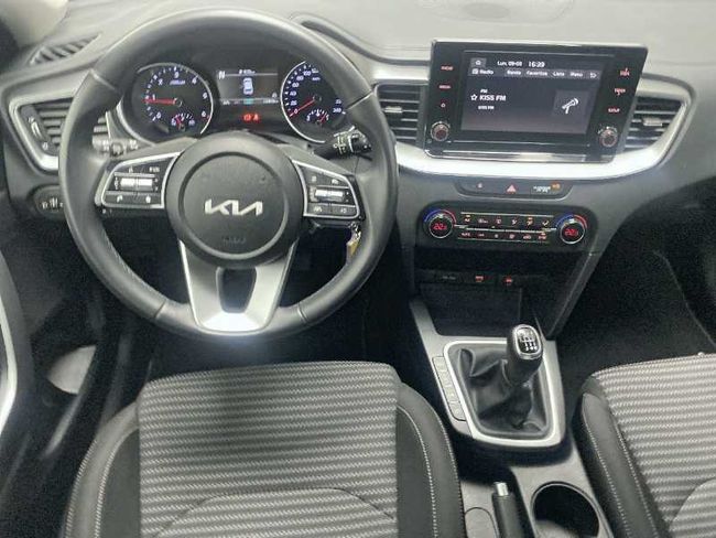 Kia Ceed 5P 1.6 (D) MHEV IMT DRIVE MY23   - Foto 13