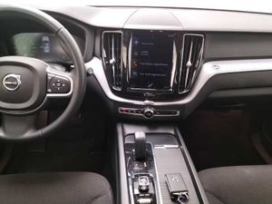 Volvo XC60 T6 Recharge plug-in hybrid R-Desing Expression eAWD   - Foto 12