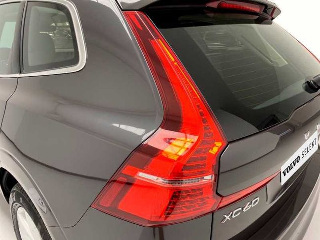 Volvo XC60 B4 (D) Core Auto   - Foto 38