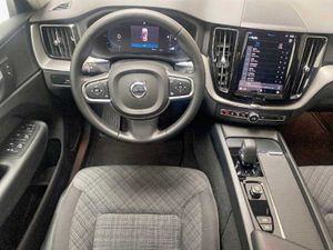 Volvo XC60 B4 (D) Core Auto   - Foto 33