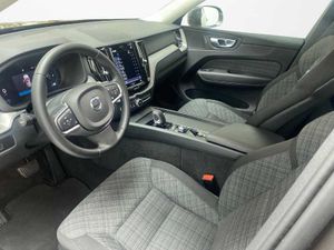 Volvo XC60 B4 (D) Core Auto   - Foto 20