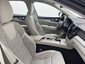 Volvo XC60 B4 (D) Core Auto   - Foto 62