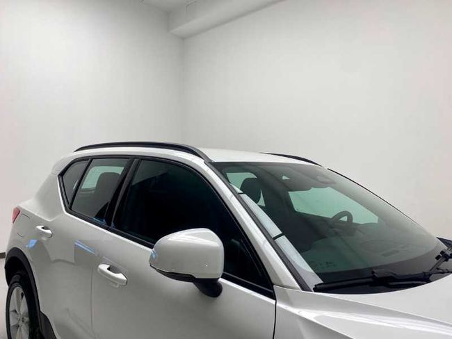 Volvo XC40 2.0 B3 G Auto Essential   - Foto 17