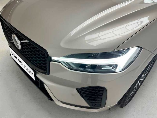 Volvo XC60 B4 (D) Plus Dark Auto   - Foto 18