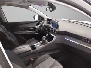 Peugeot 3008 SUV  Allure PureTech 130 S&S 6 Vel. MAN. ?6.2 REBU   - Foto 9