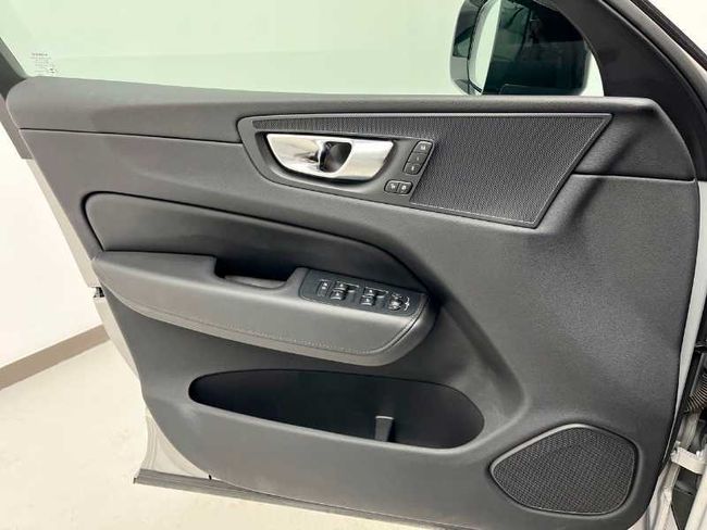 Volvo XC60 B4 (D) Plus Dark Auto   - Foto 23