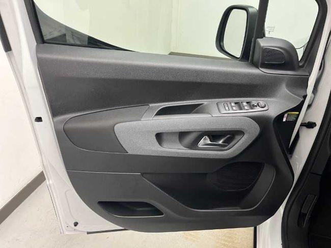 Peugeot Rifter Nuevo  Allure Business Standard BlueHDi 130 S&S 6 Vel MAN (N1)   - Foto 21