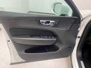 Volvo XC60 B4 (D) Bussines Plus Auto AWD   - Foto 20