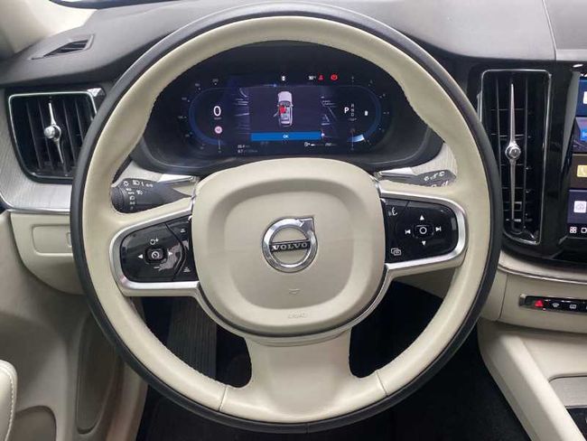 Volvo XC60 B4 (D) Plus Dark Auto   - Foto 17