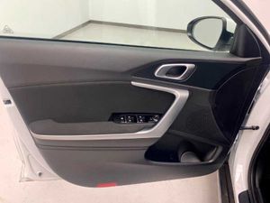 Kia XCeed 1.0 T-GDi Drive MY25   - Foto 18