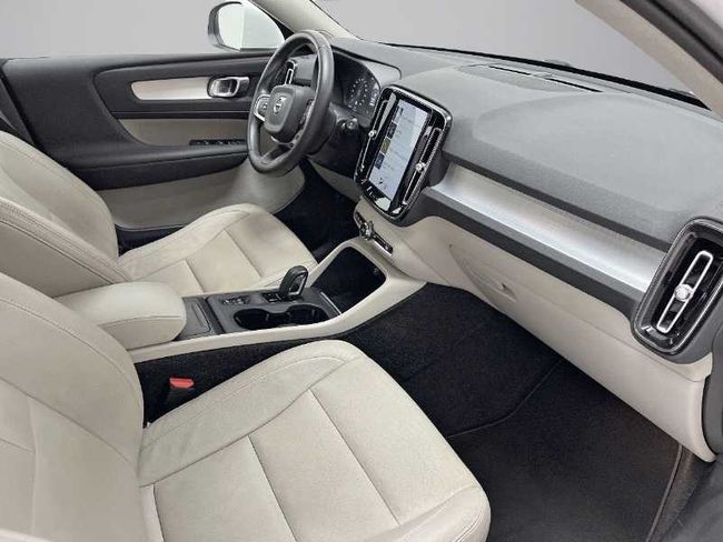 Volvo XC40 D4 Momentum AWD Auto   - Foto 19
