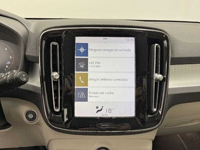 Volvo XC40 D4 Momentum AWD Auto   - Foto 14