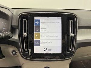 Volvo XC40 D4 Momentum AWD Auto   - Foto 14