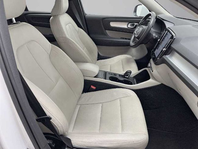 Volvo XC40 D4 Momentum AWD Auto   - Foto 21