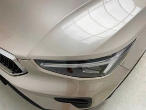 Volvo XC40 Core, B3 Mild hybrid, Gasolina   - Foto 8