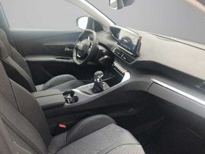 Peugeot 3008 NSUV  Allure Pack Gasolina 130 S&S 6 Vel. MAN   - Foto 18