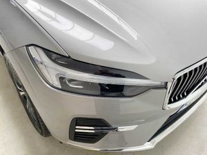 Volvo XC60 Recharge Core, T6 AWD Híbrido enchufable, Eléctrico/Gasolina, Bright   - Foto 10