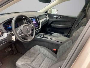 Volvo XC60 Recharge Core, T6 AWD Híbrido enchufable, Eléctrico/Gasolina, Bright   - Foto 9