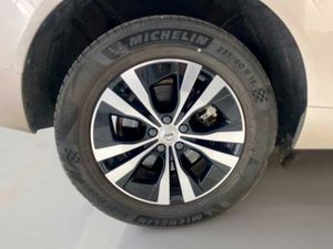 Volvo XC60 Recharge Core, T6 AWD Híbrido enchufable, Eléctrico/Gasolina, Bright   - Foto 14