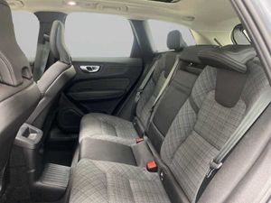 Volvo XC60 Recharge Core, T6 AWD Híbrido enchufable, Eléctrico/Gasolina, Bright   - Foto 16