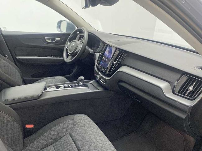 Volvo XC60 Recharge Core, T6 AWD Híbrido enchufable, Eléctrico/Gasolina, Bright   - Foto 30