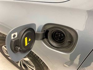 Volvo XC60 Recharge Core, T6 AWD Híbrido enchufable, Eléctrico/Gasolina, Bright   - Foto 28