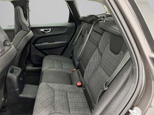 Volvo XC60 Recharge Core, T6 AWD Híbrido enchufable, Eléctrico/Gasolina, Bright   - Foto 11