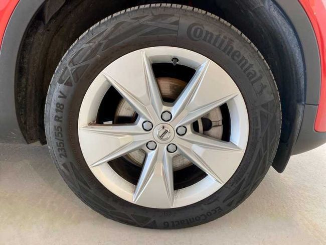 Volvo XC40 Core, B3 Mild hybrid, Gasolina   - Foto 18