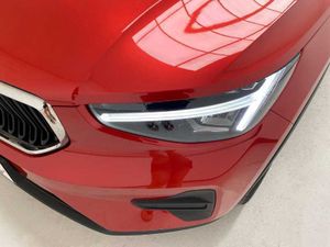 Volvo XC40 Core, B3 Mild hybrid, Gasolina   - Foto 49