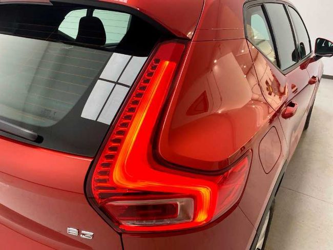Volvo XC40 Core, B3 Mild hybrid, Gasolina   - Foto 51