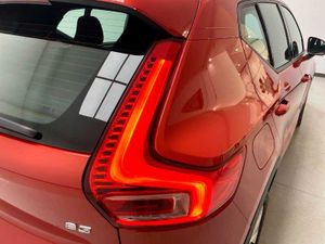 Volvo XC40 Core, B3 Mild hybrid, Gasolina   - Foto 51