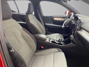 Volvo XC40 Core, B3 Mild hybrid, Gasolina   - Foto 33
