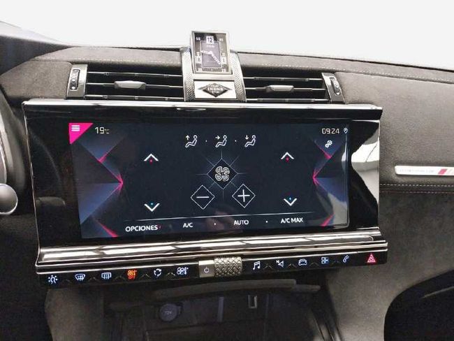 DS Automobiles DS 7 DS 7 CROSSBACK BlueHDi 130 Automático PERFORMANCE LINE   - Foto 30