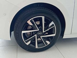 Opel Corsa Nuevo  GS 1.2T XHL MT6 S.S 100 CV (74kW)   - Foto 13