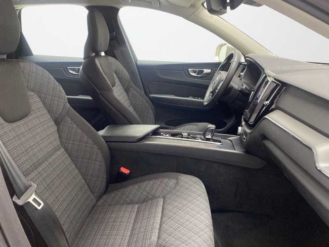 Volvo XC60 B4 (D) Core Auto   - Foto 21