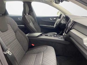 Volvo XC60 B4 (D) Core Auto   - Foto 21